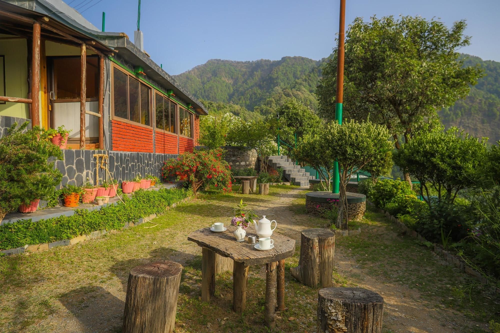 V Resorts The Nest Cottage Нейнитал Екстериор снимка